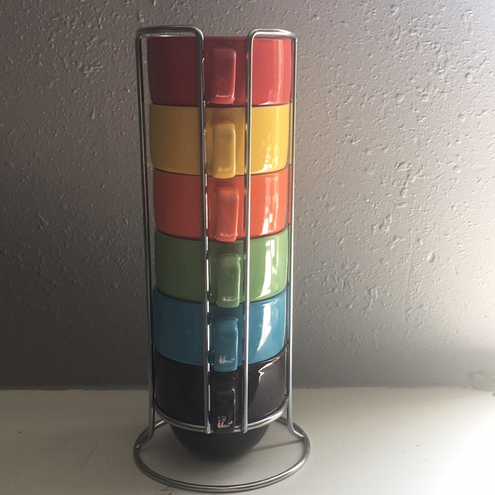 Stackable coffee mugs